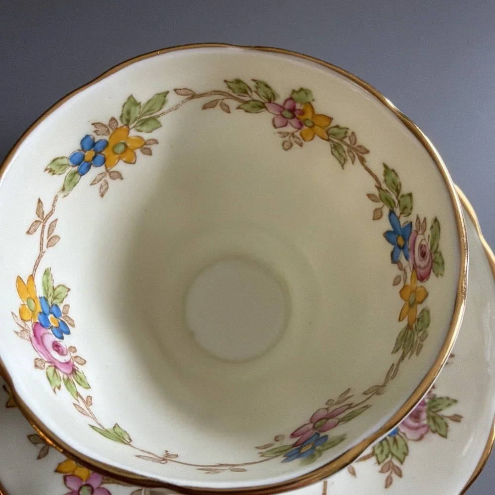 Vintage 1940s Plant Tuscan English Bone China Tea Cup & Saucer Floral Green Gold